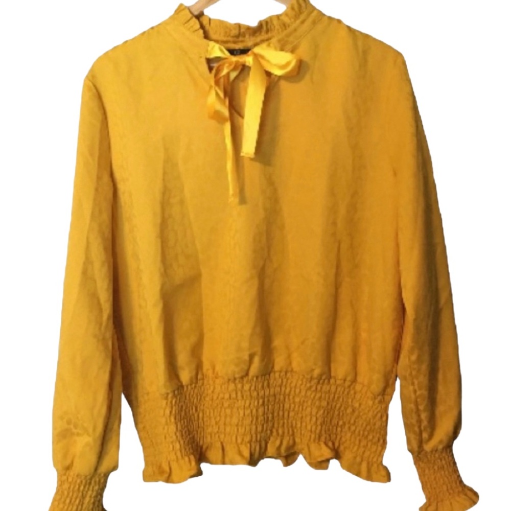 COPY - NWOT G.I.L.I. Mustard Leopard Print Tie Neckline Blouse